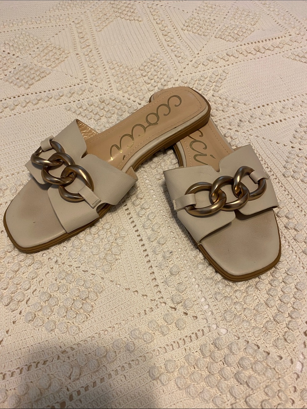 CCOCCI Cream Slide Sandals with Chunky Gold Chain